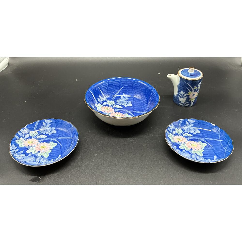 Blue Floral Set - Bowl, 2 Saucers and Mini-Creamer with Lid - Made in Japan